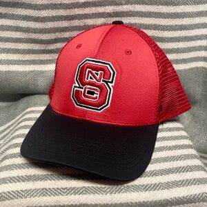 Top‎ of the Wolrd NC State Wolfpack Baseball Hat NWT